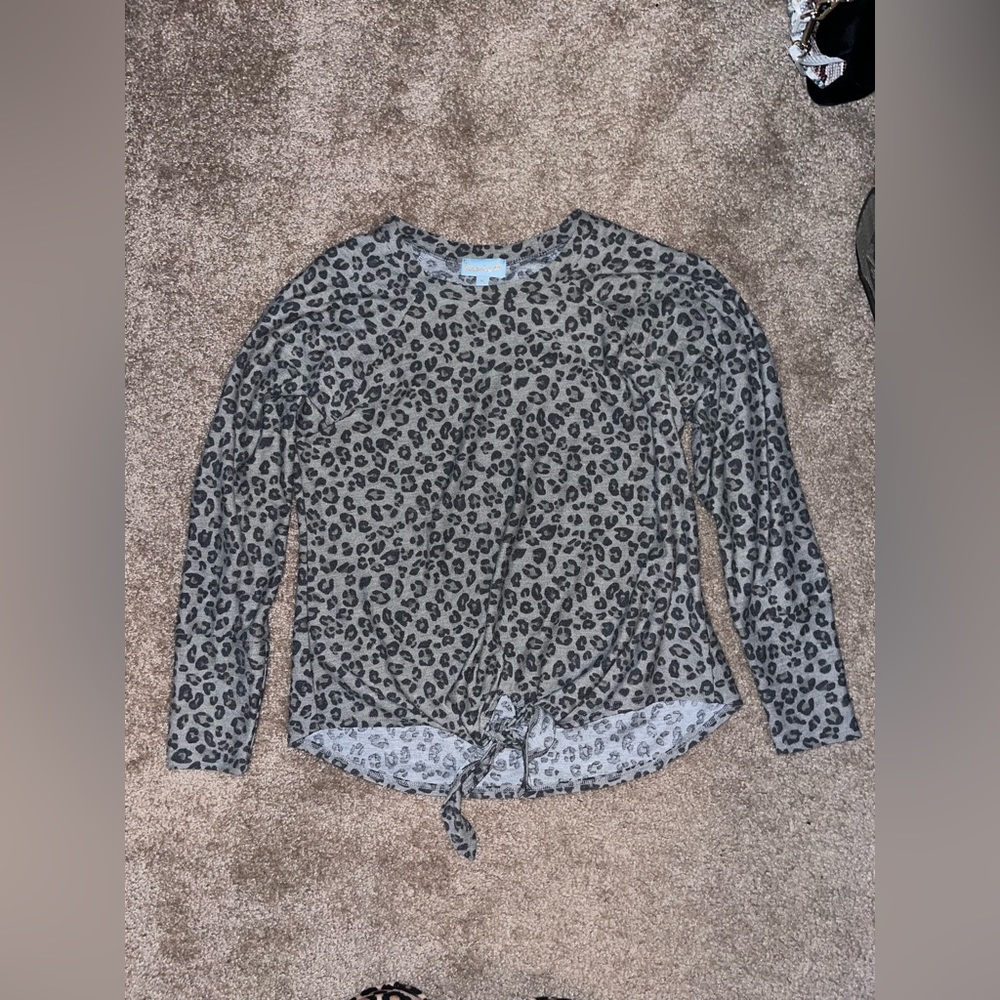Veronica M, cheetah long sleeve, never worn, medium